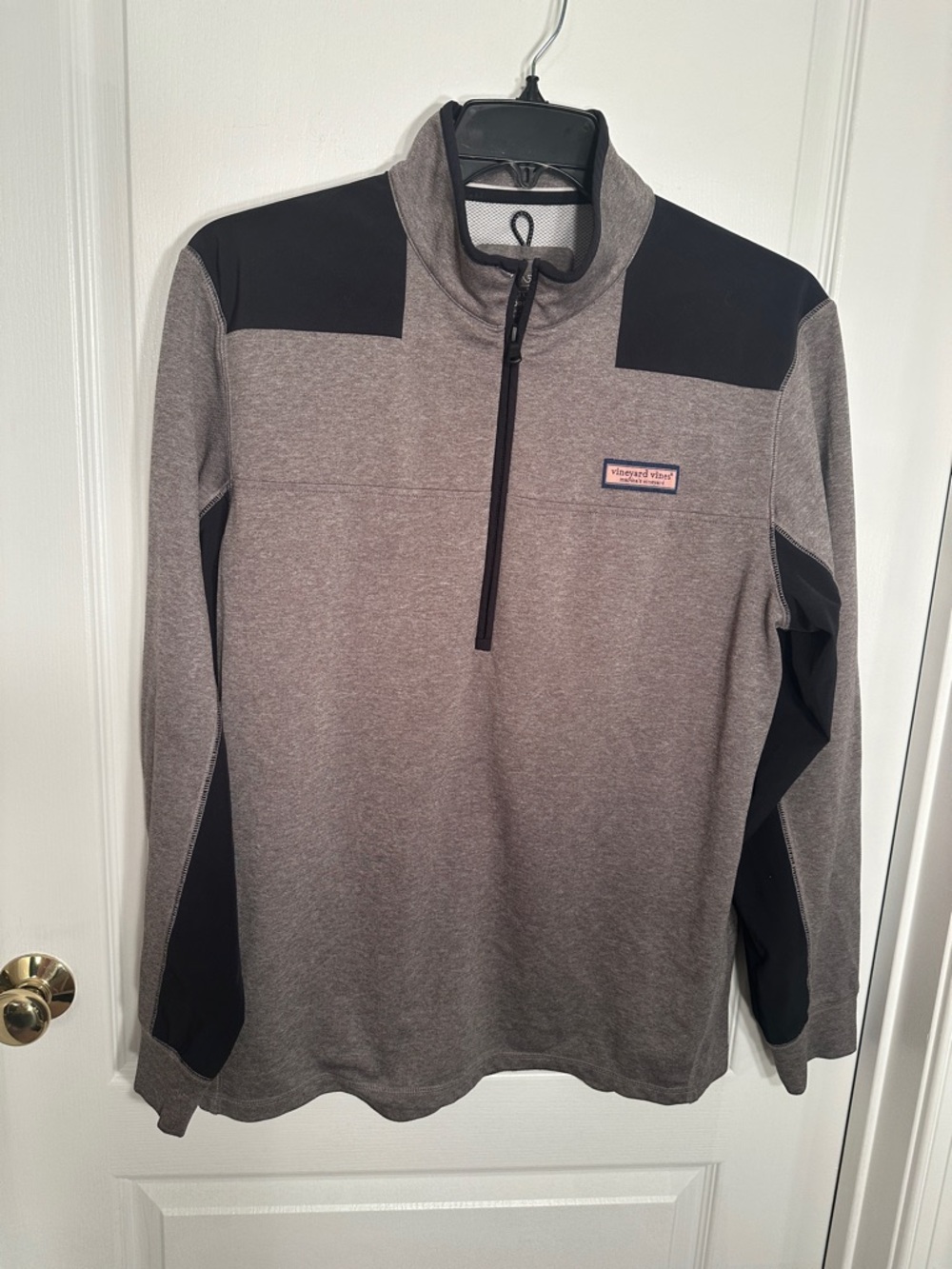 Vineyard Vines Gray and Black Quarter-Zip Performance Pullover 3/4 Zip Sz L